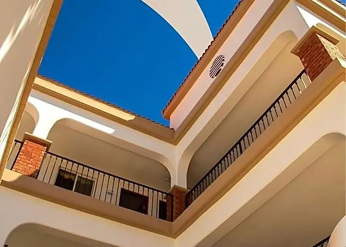 Hotel Dunas Near Consulate