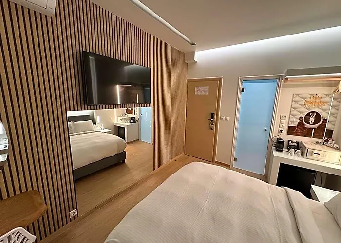 Mirada Hotel