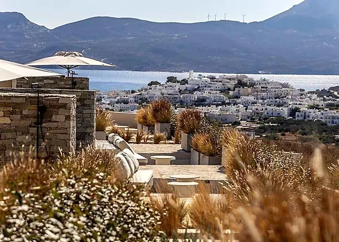 Solus Suites Milos