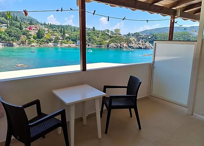 Dolphin Sea View Rooms
