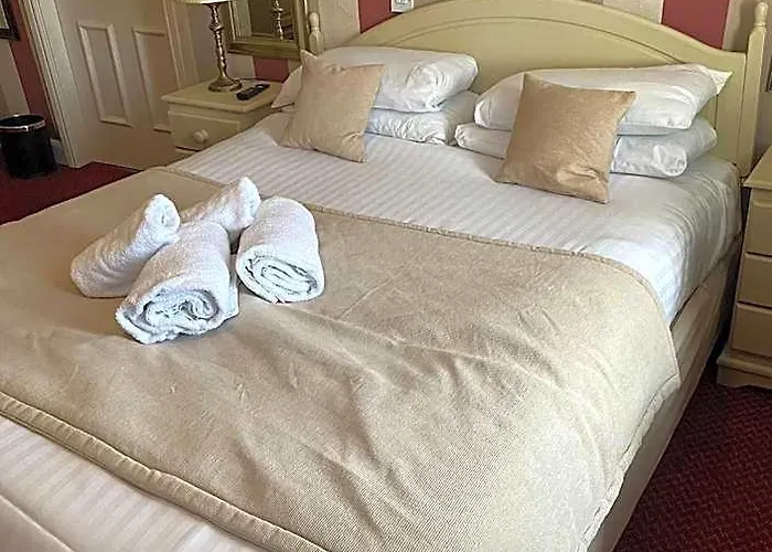 George Hotel