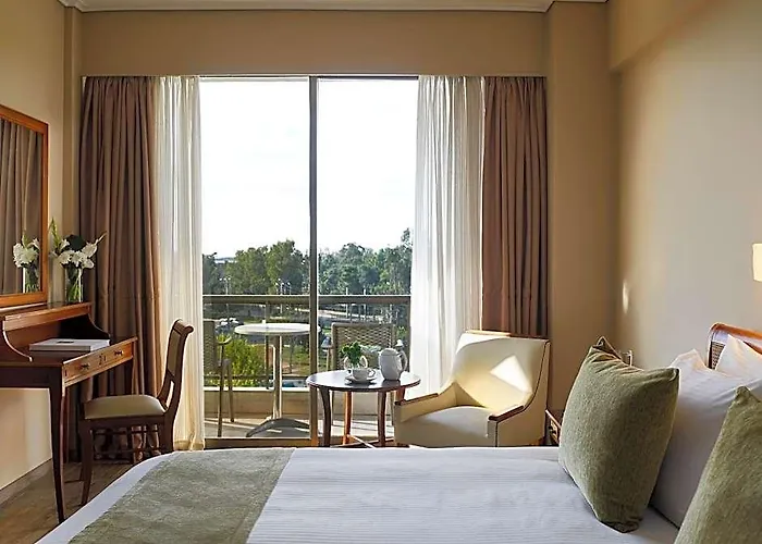 Golden Sun Hotel