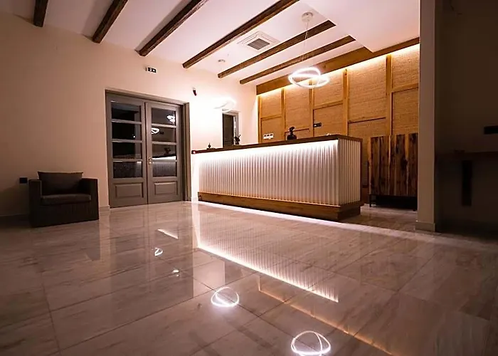 Kouros Blanc Resort & Suites