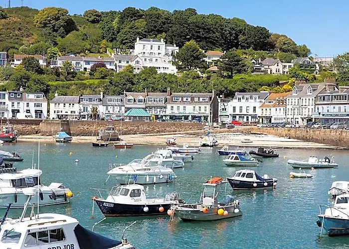 The Moorings Hotel & Restaurant