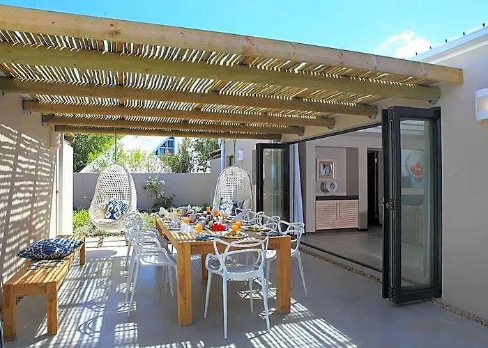 Scallop Guest Lodge