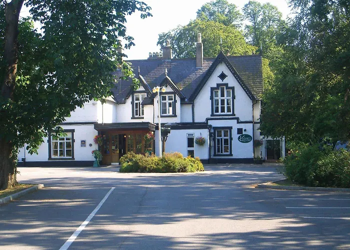 Cross Lanes Hotel
