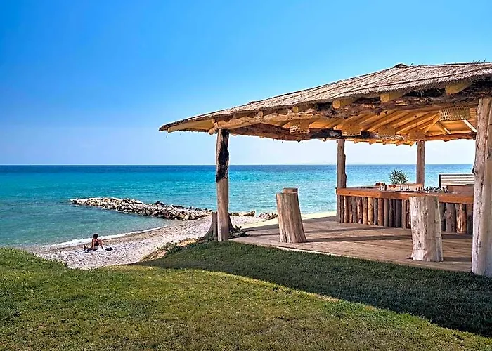 Cavo Orient Beach Hotel & Suites
