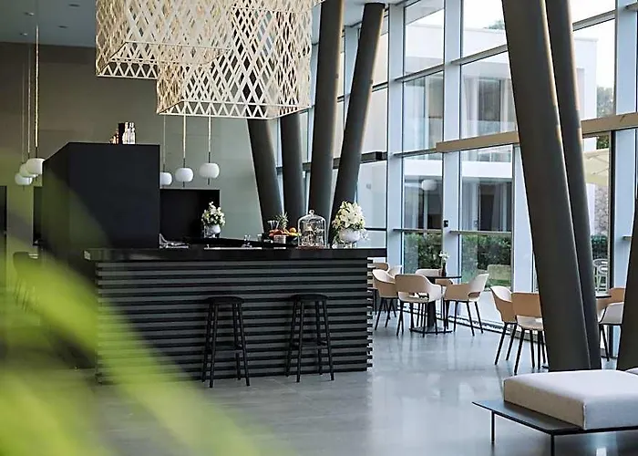 Joel Hotel
