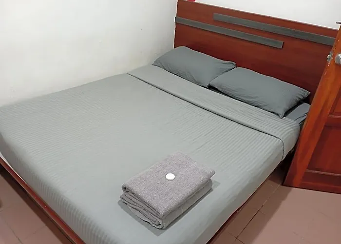 Evonne Budget Hotel