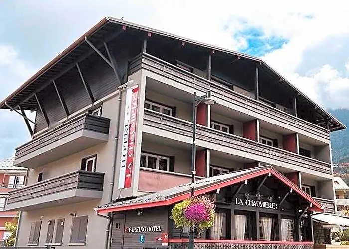 Hotel La Chaumiere A 160 M Du Telecabine Et De La Gare Sncf Garage Moto Gratuit