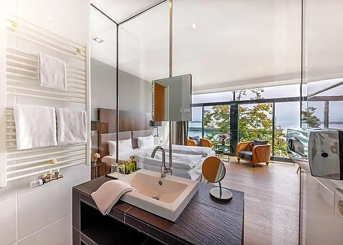 Aika Seaside Living Hotel