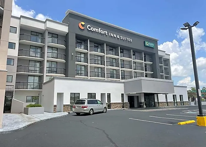 Quality Inn & Suites Spring Lake - Fayetteville Near Fort Bragg