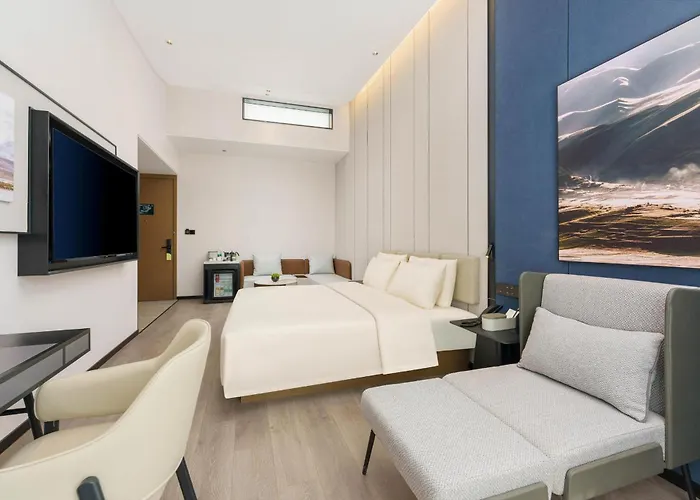 Dalian Airport Yingke Road Atour Hotel