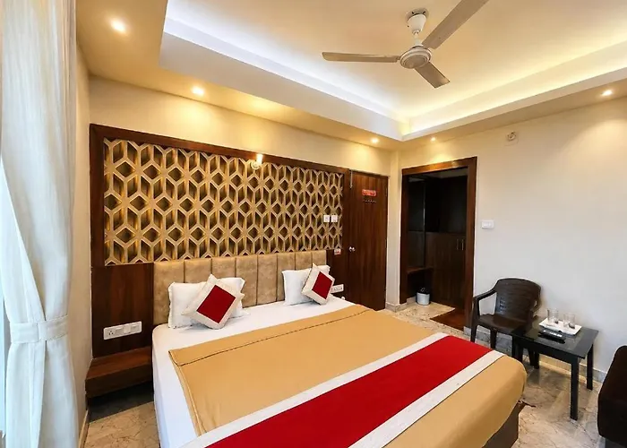Goroomgo Sai Sandpiper ! Puri গোরুমগো সাই স্যান্ডপাইপার! পুরী Near-Sea-Sight-Beach-And-Temple-Spacious-Room With-Wifi-Restaurant-And-Parking-Facilities-Prime-Location-Best Hotel In Puri