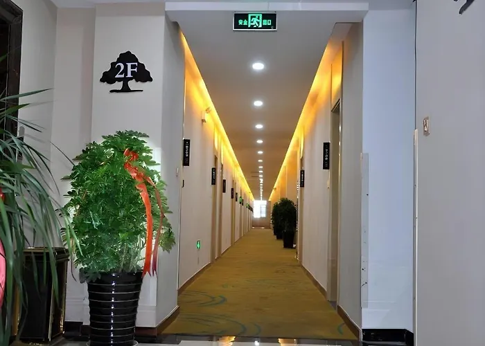Greentree Inn Haixi Geermu Southern Suburbs Express Hotel