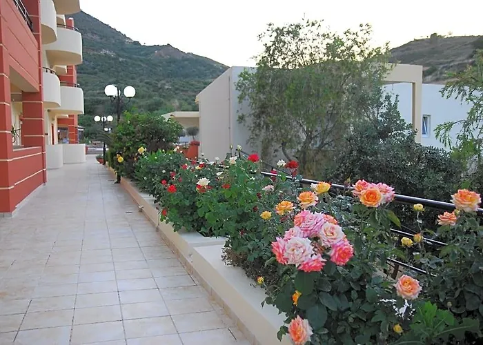 Elpis Studios & Apartments