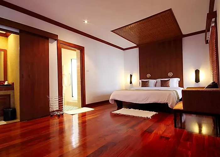 Pao Jin Poon Pool Villa
