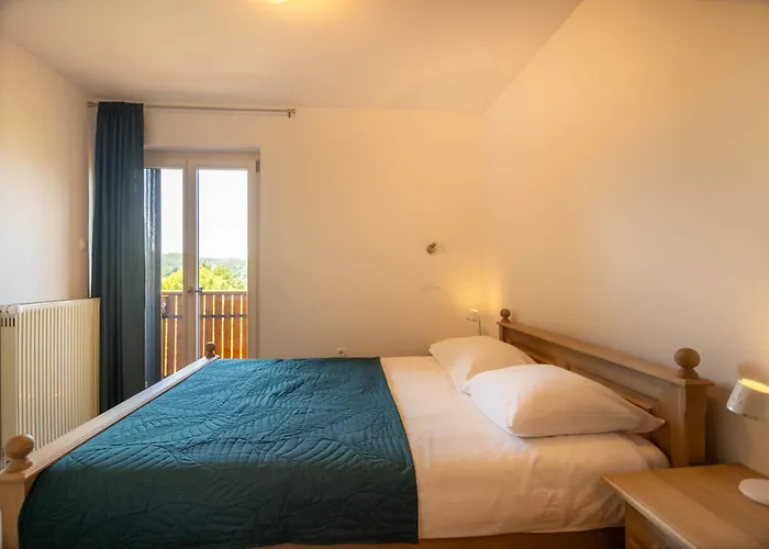 Green Escape Garni Hotel