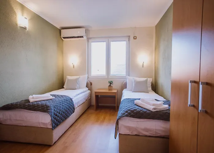 Artelo - Inspired Stay