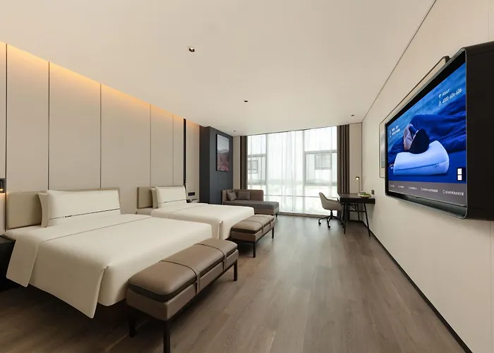 Atour Hotel Jiangmen Hetang Longhu