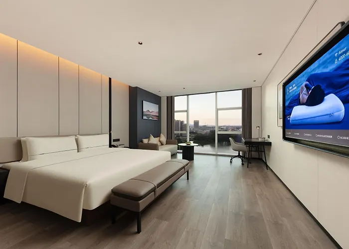 Atour Hotel Jiangmen Hetang Longhu