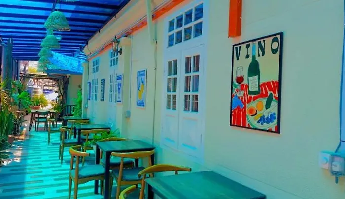 Sunset Beach Retreat&Beach Bistro