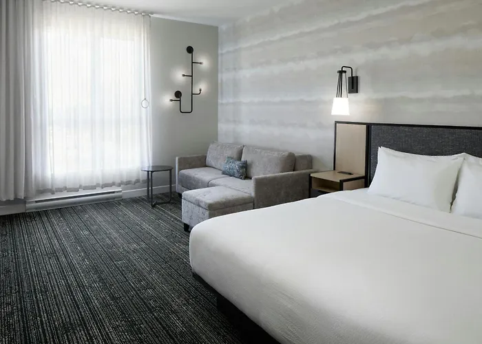 Towneplace Suites By Marriott Montreal Airport