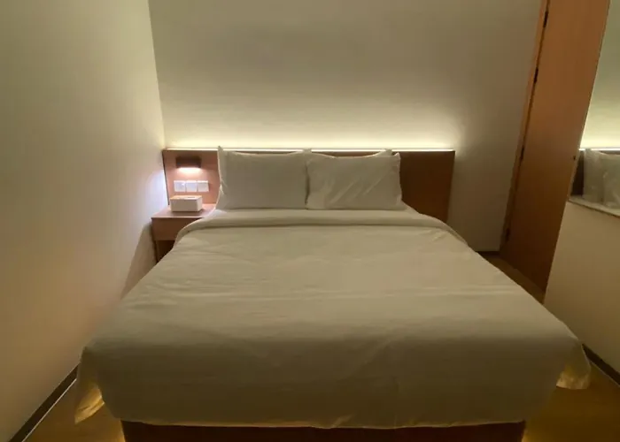 Blissful Homestay Batam