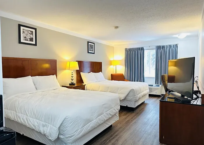 Sunset Inn & Suites