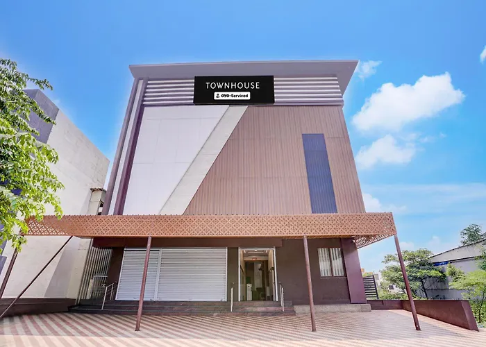 Super Townhouse Kmf Dharwad Formerly Shri Durga Comforts