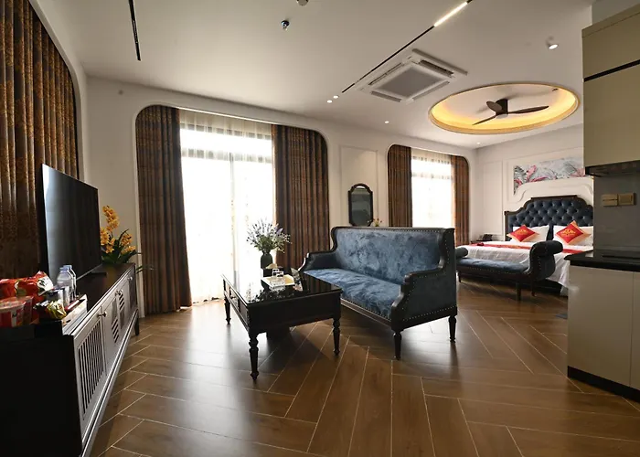 Nhat Long Hotel