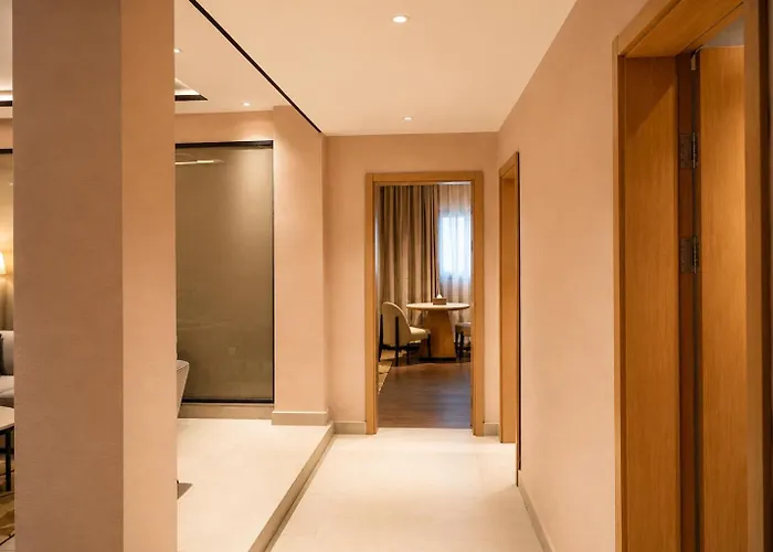 Twin Burj Hotel