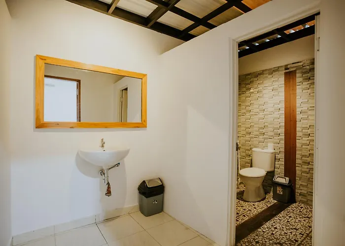 Nuansa Garden Cottages & Dormitories