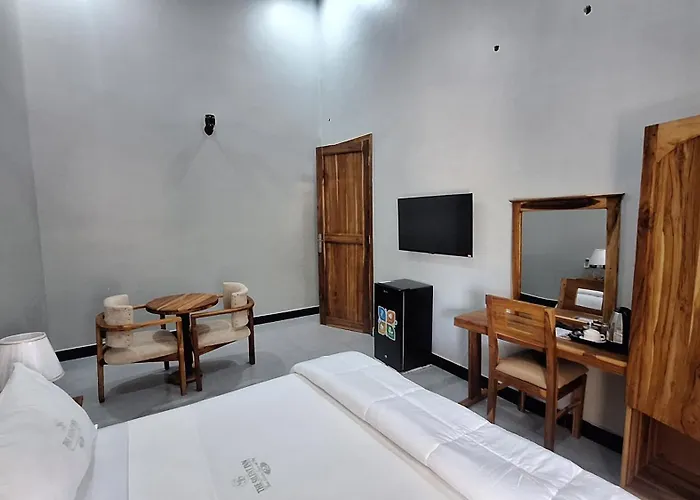 The Silent Inn2