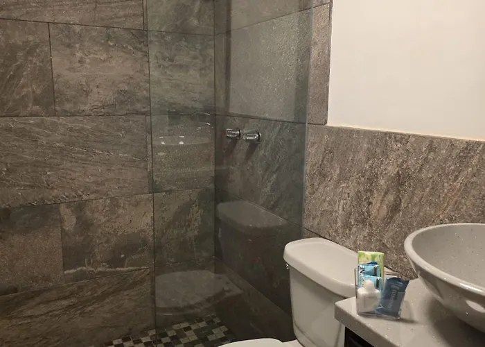 Hotel Y Suites Panda