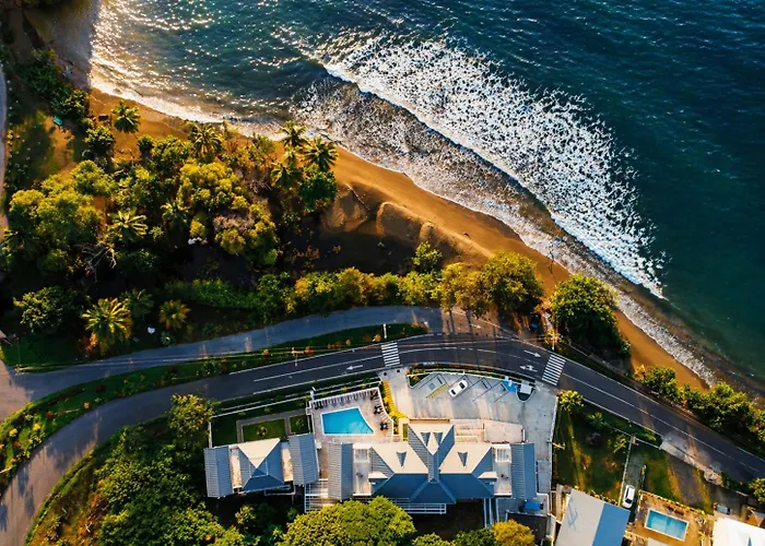 Manta Lodge & Dive Centre