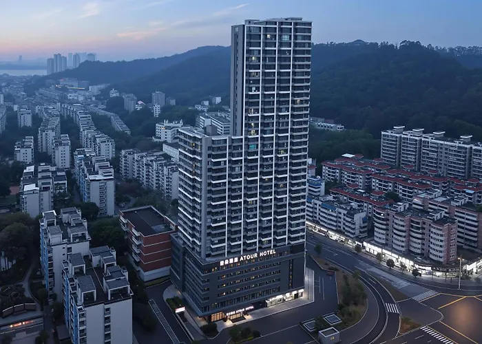 Atour Hotel -Fujian Avenue, Hongtang Metro Station, Fuzhou