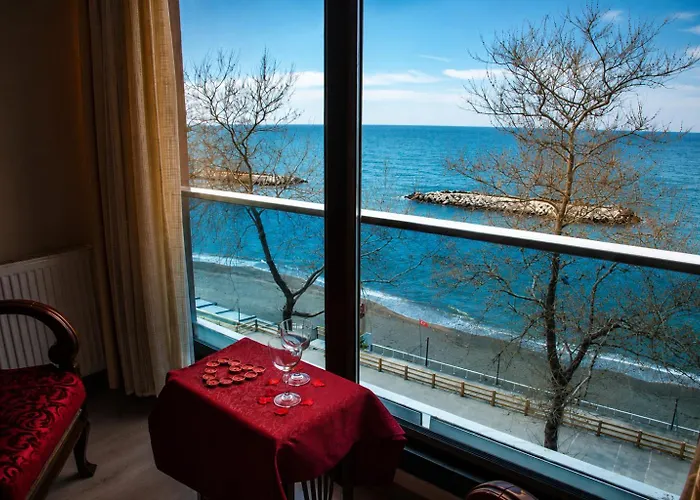 Dolphins Otel