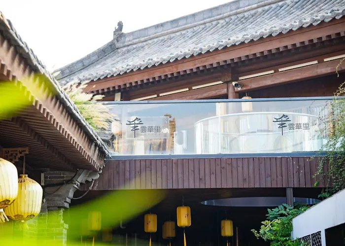 Luoyang Yunhuali Intangible Cultural Heritage Art Homestay