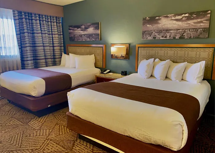 Thunderbird Lodge - Inside The Park