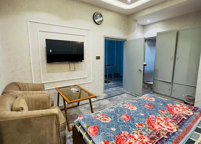 Unique Hotel Multan