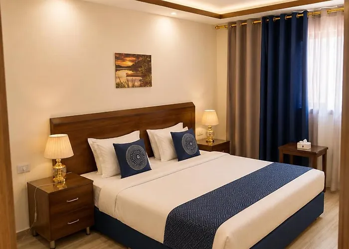 Sky Royal Hotel