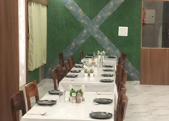 Hotel Ashtha Inn