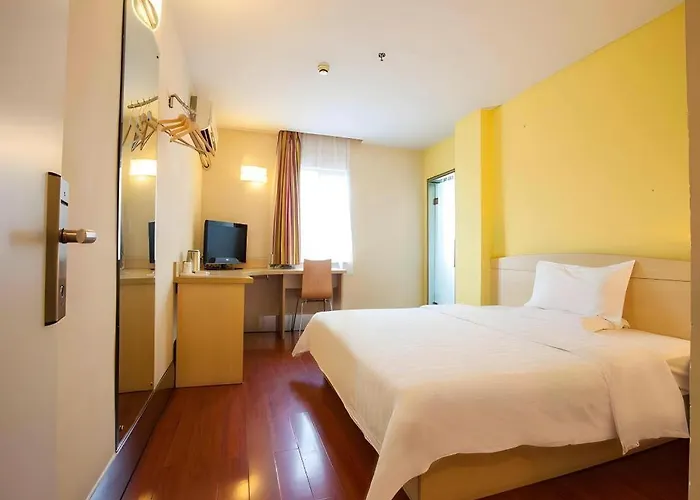 7 Days Inn Zhenjiang Railway Station