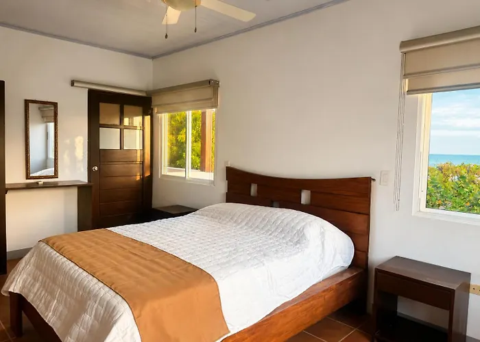Hotel Yaltas Inn