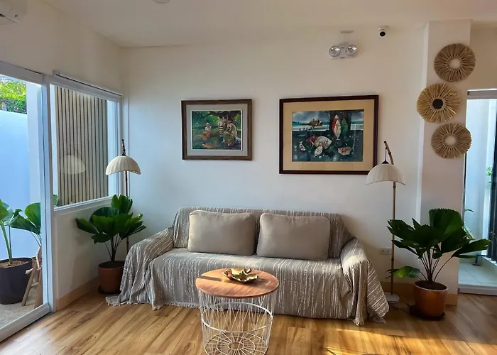 Yuhum Boracay Suites