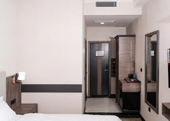 Gulshan Hotel