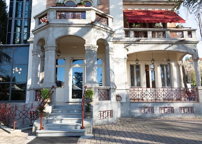 Villa Ugo B & B