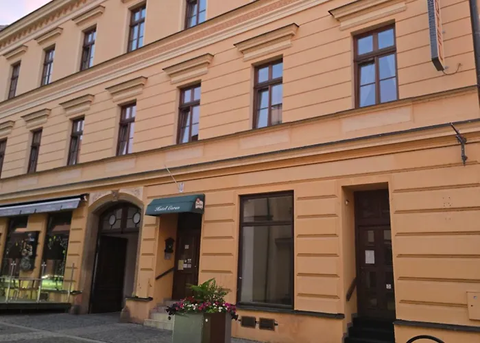 Hotel T-X