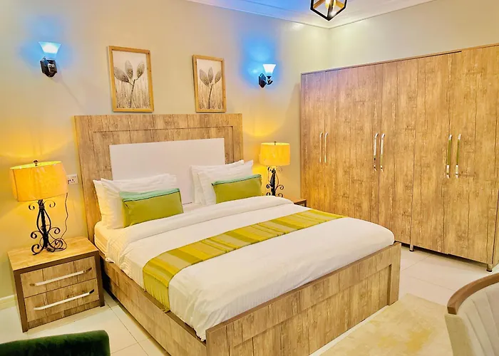 Green Paradise Hotel